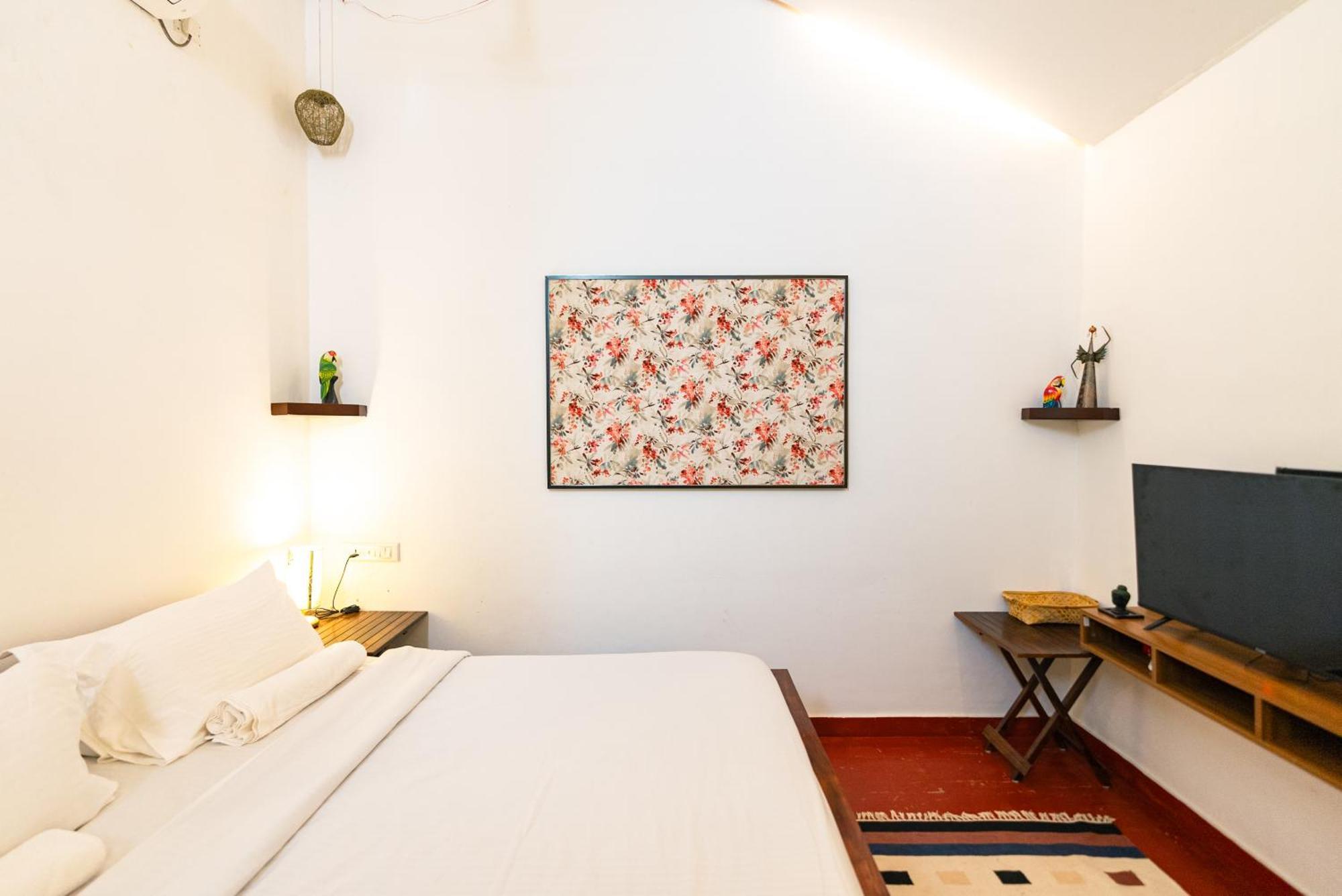 The Room By Sarwaa Varkala Luaran gambar