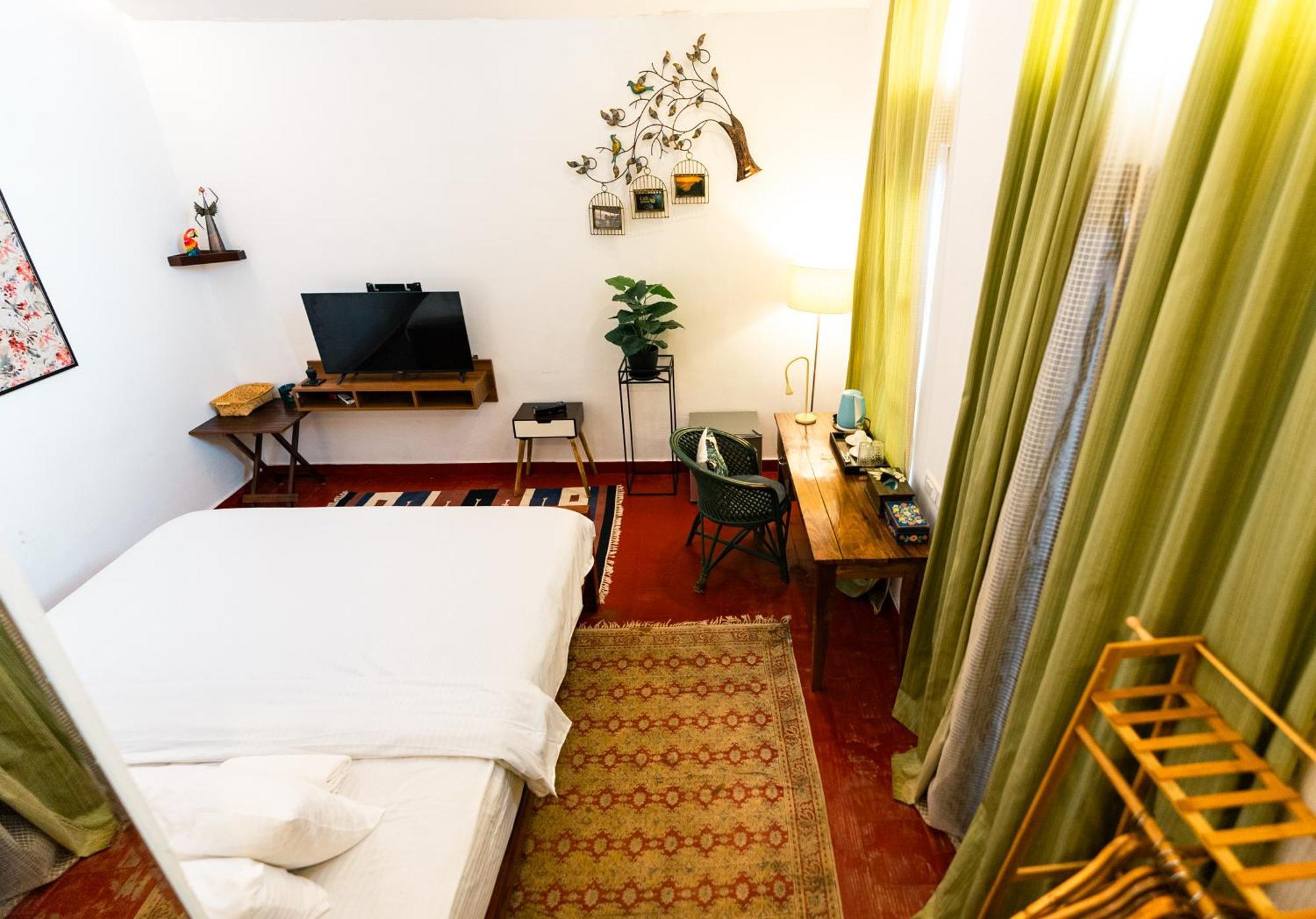 The Room By Sarwaa Varkala Luaran gambar